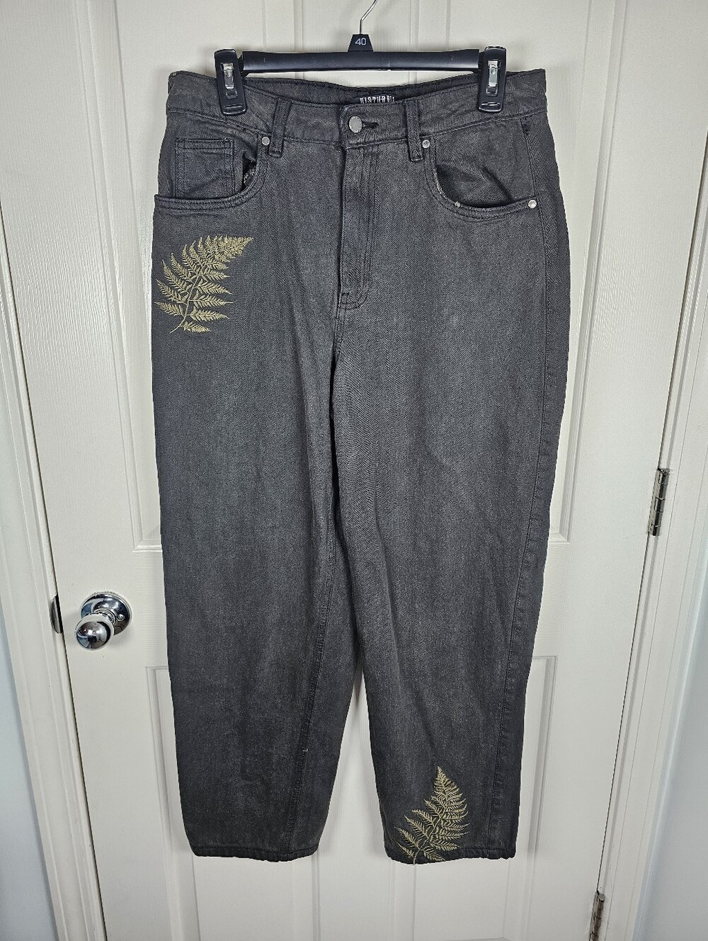 Disturbia Prism Barrel Leg Embroidered Jeans Size 32